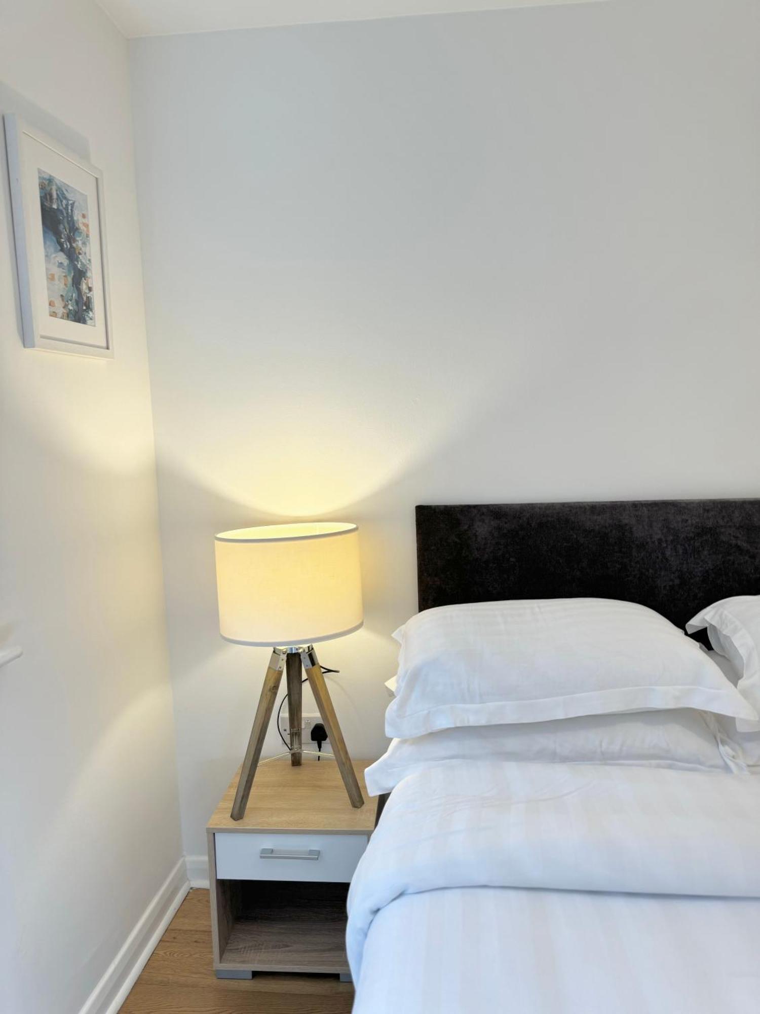 Nordic Suites Ulverston Eksteriør billede