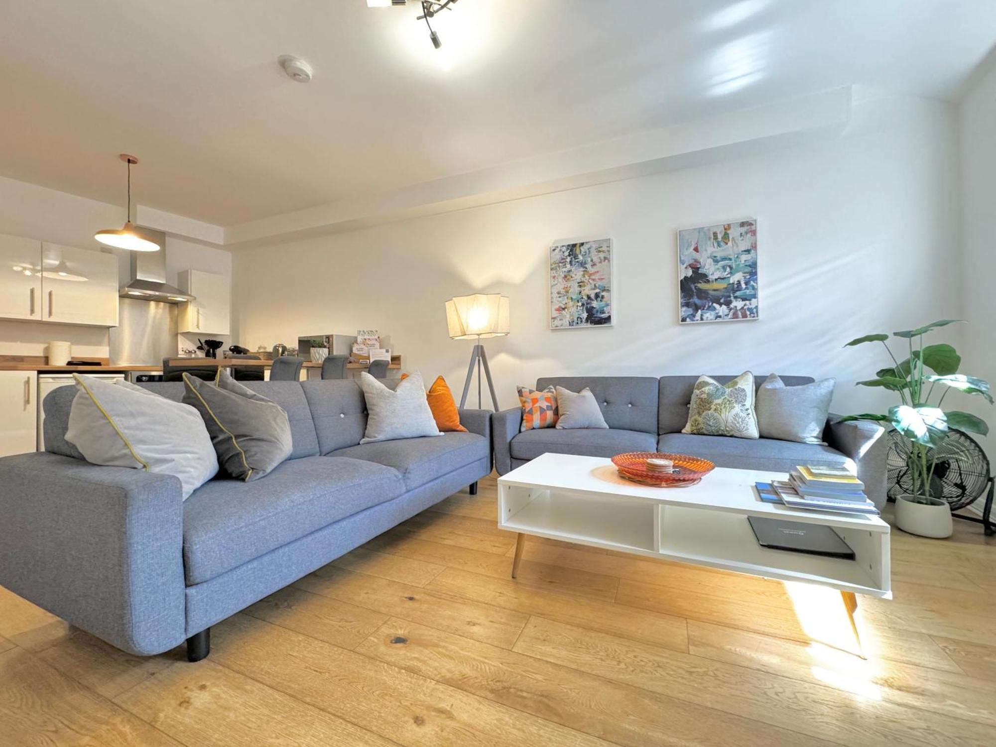 Nordic Suites Ulverston Eksteriør billede